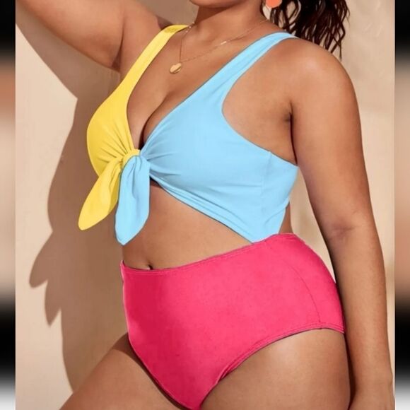 Nwt plus size color block 1pc swim suit 3X - Picture 3 of 4